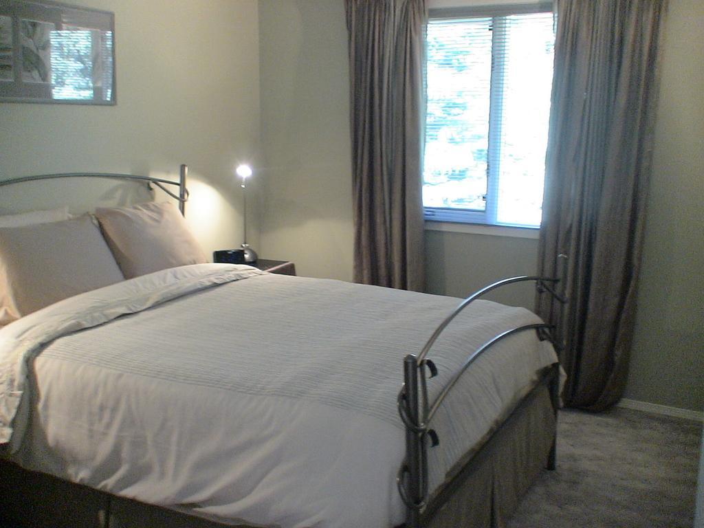 Redwood Meadows Bed And BreakfastBragg Creek 部屋 写真